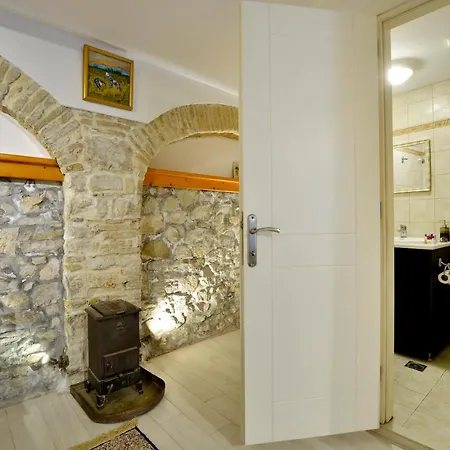 Apartment In Corfu Town *
